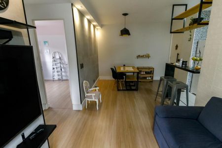 Sala de apartamento para alugar com 2 quartos, 55m² em Vila Suzana, São Paulo