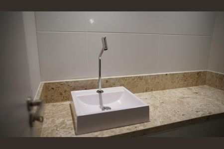Apartamento para alugar com 56m², 2 quartos e 1 vagaBanheiro 1