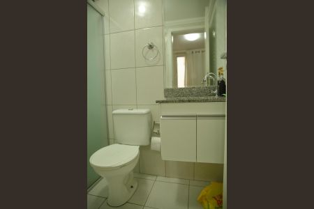 Apartamento à venda com 69m², 3 quartos e 1 vagaSuíte - Banheiro 