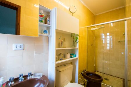 Casa à venda com 382m², 6 quartos e 1 vagaBanheiro do quarto 2