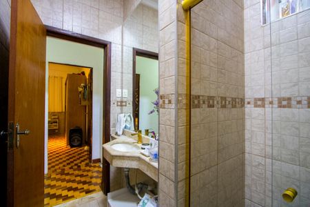 Casa à venda com 382m², 6 quartos e 1 vagaBanheiro social