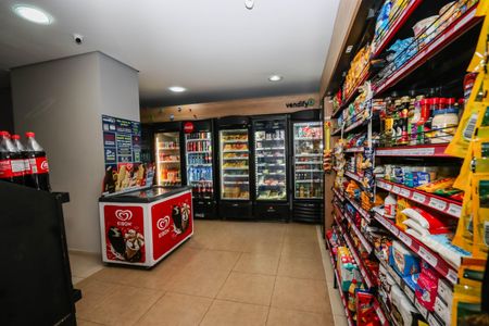 Apartamento à venda com 66m², 3 quartos e 1 vaga Apartamento à venda com 66m², 3 quartos e 1 vagaMini Mercado