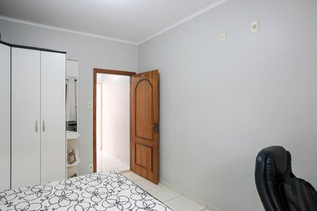 Casa à venda com 129m², 2 quartos e 2 vagasQuarto 2