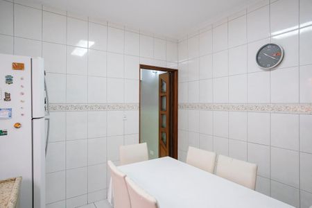 Casa à venda com 129m², 2 quartos e 2 vagasCozinha