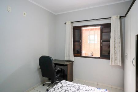 Casa à venda com 129m², 2 quartos e 2 vagasQuarto 2