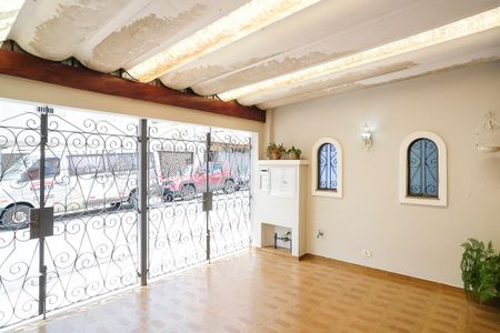 Casa à venda com 129m², 2 quartos e 2 vagasGaragem