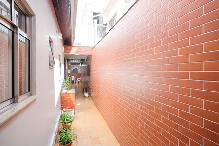 Casa à venda com 129m², 2 quartos e 2 vagasQuintal