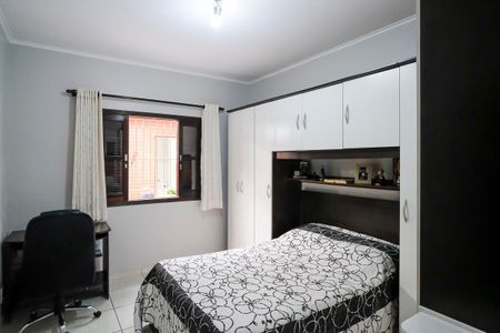 Casa à venda com 129m², 2 quartos e 2 vagasQuarto 2