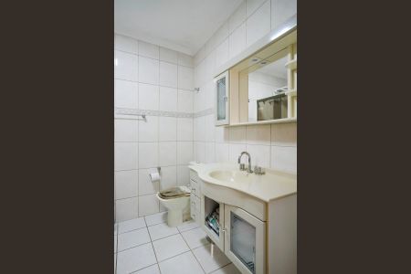 Casa à venda com 129m², 2 quartos e 2 vagasBanheiro 2