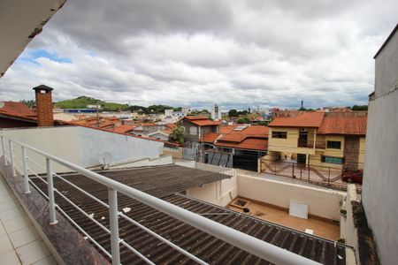 Casa para alugar com 3 quartos, 470m² em Jardim Prestes de Barros, Sorocaba