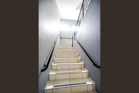 Studio para alugar com 30m², 1 quarto e sem vagaEscada