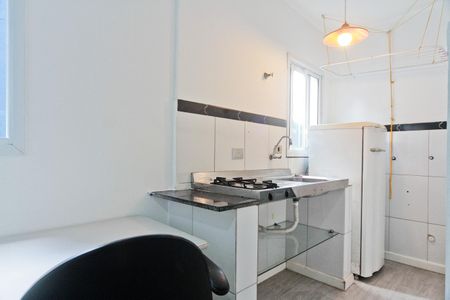 Cozinha de kitnet/studio para alugar com 1 quarto, 34m² em Vila Indiana, São Paulo