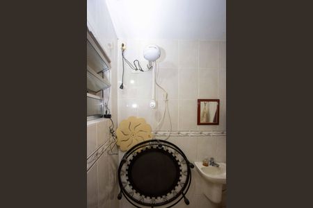 Casa à venda com 245m², 4 quartos e 2 vagasBanheiro de serviço