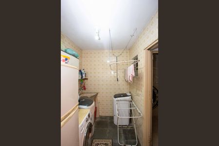 Casa à venda com 245m², 4 quartos e 2 vagasÁrea de Serviço