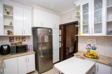 Casa à venda com 245m², 4 quartos e 2 vagasCozinha