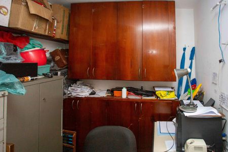 Casa à venda com 245m², 4 quartos e 2 vagasQuarto de Serviço