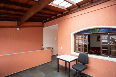 Casa à venda com 245m², 4 quartos e 2 vagasVaranda