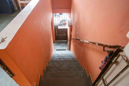 Casa à venda com 245m², 4 quartos e 2 vagasEscada