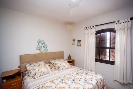 Casa à venda com 245m², 4 quartos e 2 vagasQuarto Suíte