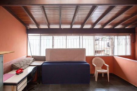 Casa à venda com 245m², 4 quartos e 2 vagasVaranda