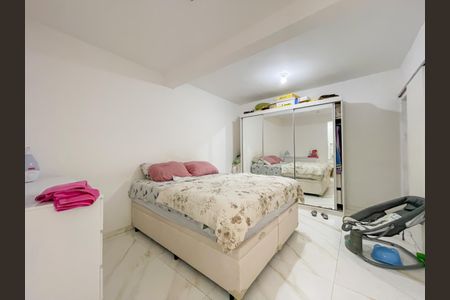 Casa à venda com 125m², 4 quartos e 2 vagas Casa à venda com 125m², 4 quartos e 2 vagasSuíte (Casa 2)