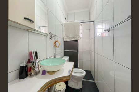 Casa à venda com 125m², 4 quartos e 2 vagas Casa à venda com 125m², 4 quartos e 2 vagasBanheiro 3 (Casa 1)