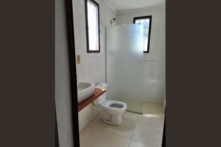 Banheiro de casa para alugar com 3 quartos, 200m² em Caxambu, Jundiaí
