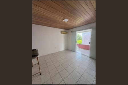 Casa de Condomínio para alugar com 4 quartos, 150m² em Stella Maris, Salvador
