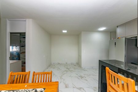 Sala de apartamento para alugar com 2 quartos, 55m² em Salgado Filho, Belo Horizonte