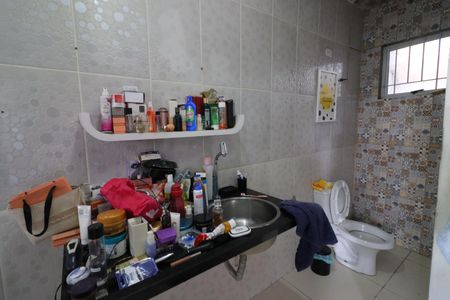 Banheiro da Suíte de casa para alugar com 1 quarto, 200m² em Baronesa, Osasco