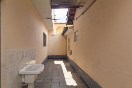 Casa para alugar com 70m², 2 quartos e 1 vagaÁrea de Serviço