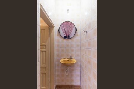 Casa para alugar com 70m², 2 quartos e 1 vagaBanheiro