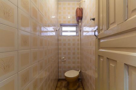 Banheiro de casa para alugar com 2 quartos, 70m² em Vila California, São Paulo