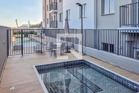 Apartamento para alugar com 42m², 2 quartos e sem vaga Apartamento para alugar com 42m², 2 quartos e sem vagaÁrea comum - Piscina