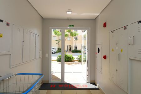 Apartamento para alugar com 33m², 2 quartos e sem vagaÁrea comum - Saguão do prédio