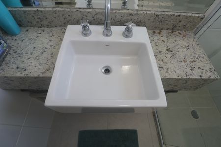 Apartamento para alugar com 82m², 2 quartos e 2 vagas Apartamento para alugar com 82m², 2 quartos e 2 vagasBanheiro Suíte 2