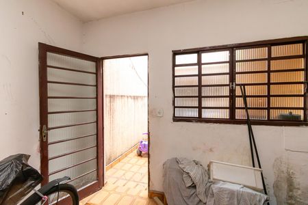 Casa à venda com 85m², 2 quartos e 1 vagaQuarto de Serviço