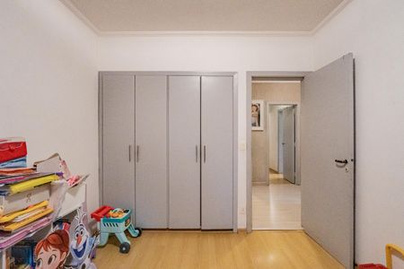 Apartamento à venda com 160m², 5 quartos e 2 vagasQuarto 2