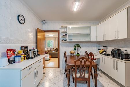 Apartamento à venda com 160m², 5 quartos e 2 vagasCozinha