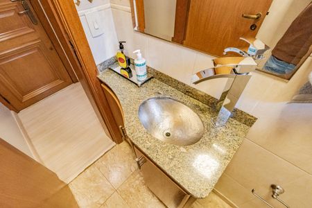 Apartamento à venda com 160m², 5 quartos e 2 vagasLavabo