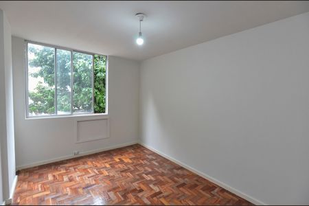 Quarto de apartamento à venda com 1 quarto, 60m² em Tijuca, Rio de Janeiro
