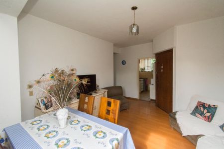 Sala de apartamento à venda com 3 quartos, 70m² em Eldorado, Contagem