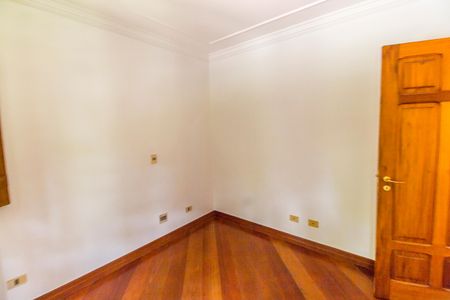 Casa de condomínio à venda com 650m², 6 quartos e 4 vagasQuarto 5