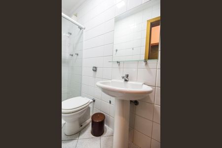 Casa de condomínio à venda com 650m², 6 quartos e 4 vagasBanheiro de serviço