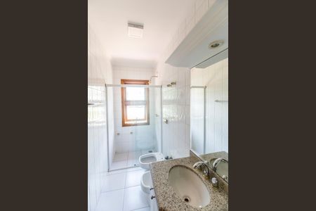 Casa de condomínio à venda com 650m², 6 quartos e 4 vagasBanheiro 