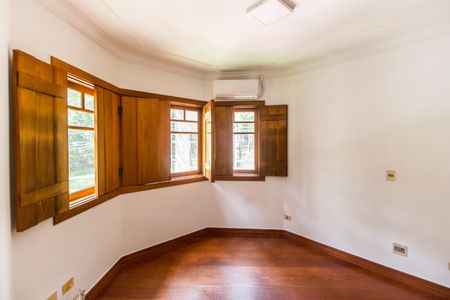 Casa de condomínio à venda com 650m², 6 quartos e 4 vagasQuarto 5
