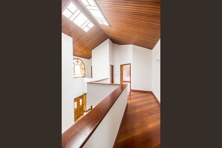 Casa de condomínio à venda com 650m², 6 quartos e 4 vagasCorredor