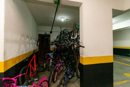 Apartamento à venda com 84m², 2 quartos e 1 vagaÁrea comum