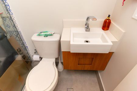 Apartamento à venda com 84m², 2 quartos e 1 vagaBanheiro 2