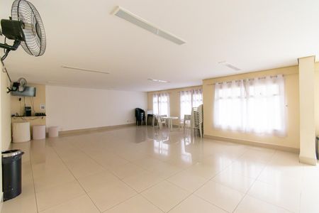 Apartamento à venda com 84m², 2 quartos e 1 vagaÁrea comum